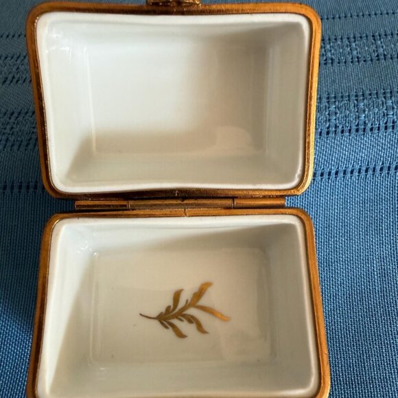 Antique Limoges Eximious Floral Trinket Box. Very Rare. - Picture 6 of 7